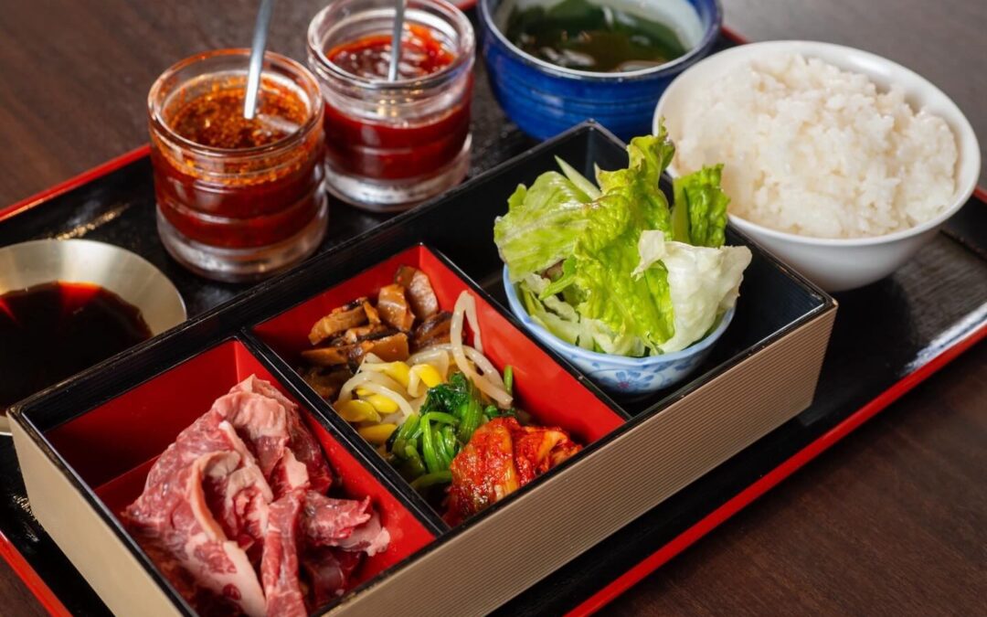 ランチ始めます